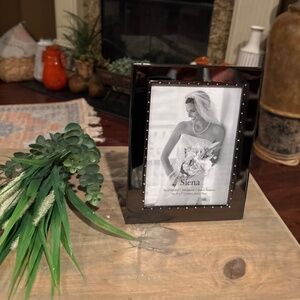 Siena Hand Polished, Silverplated, Tarnish Resistant